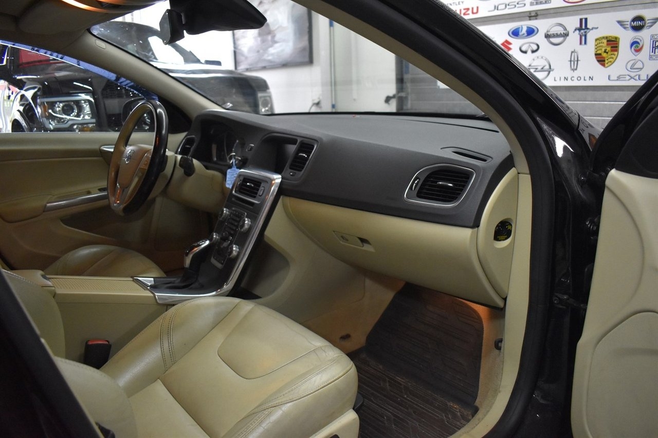Volvo V60 D4 Summum 2015, photo 6/10
