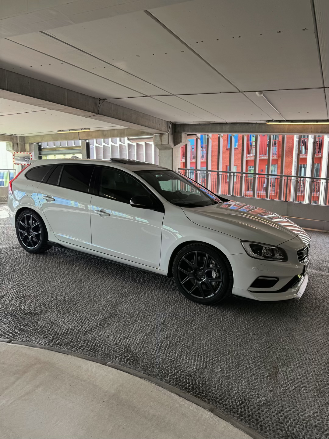 Volvo V60 2018, bild 2/2