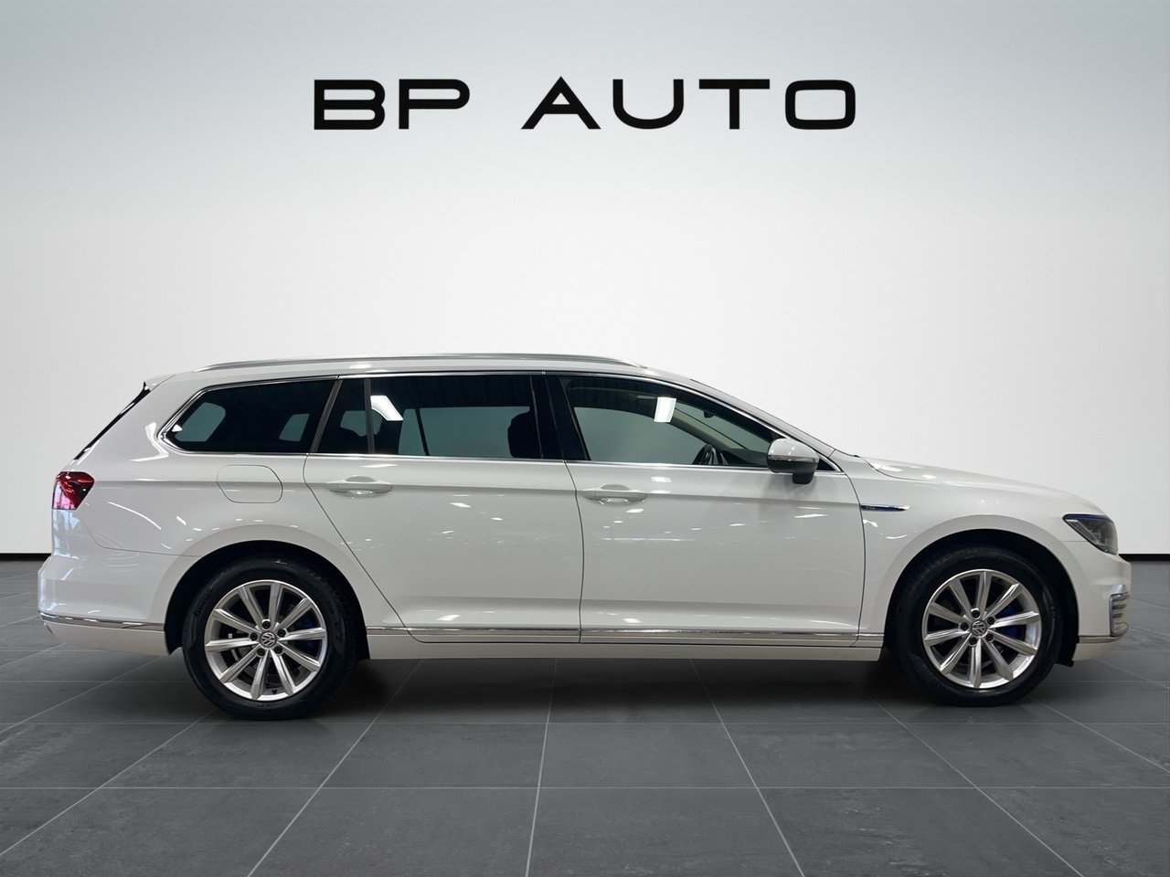 Volkswagen Passat GTE 2017, bild 7/10