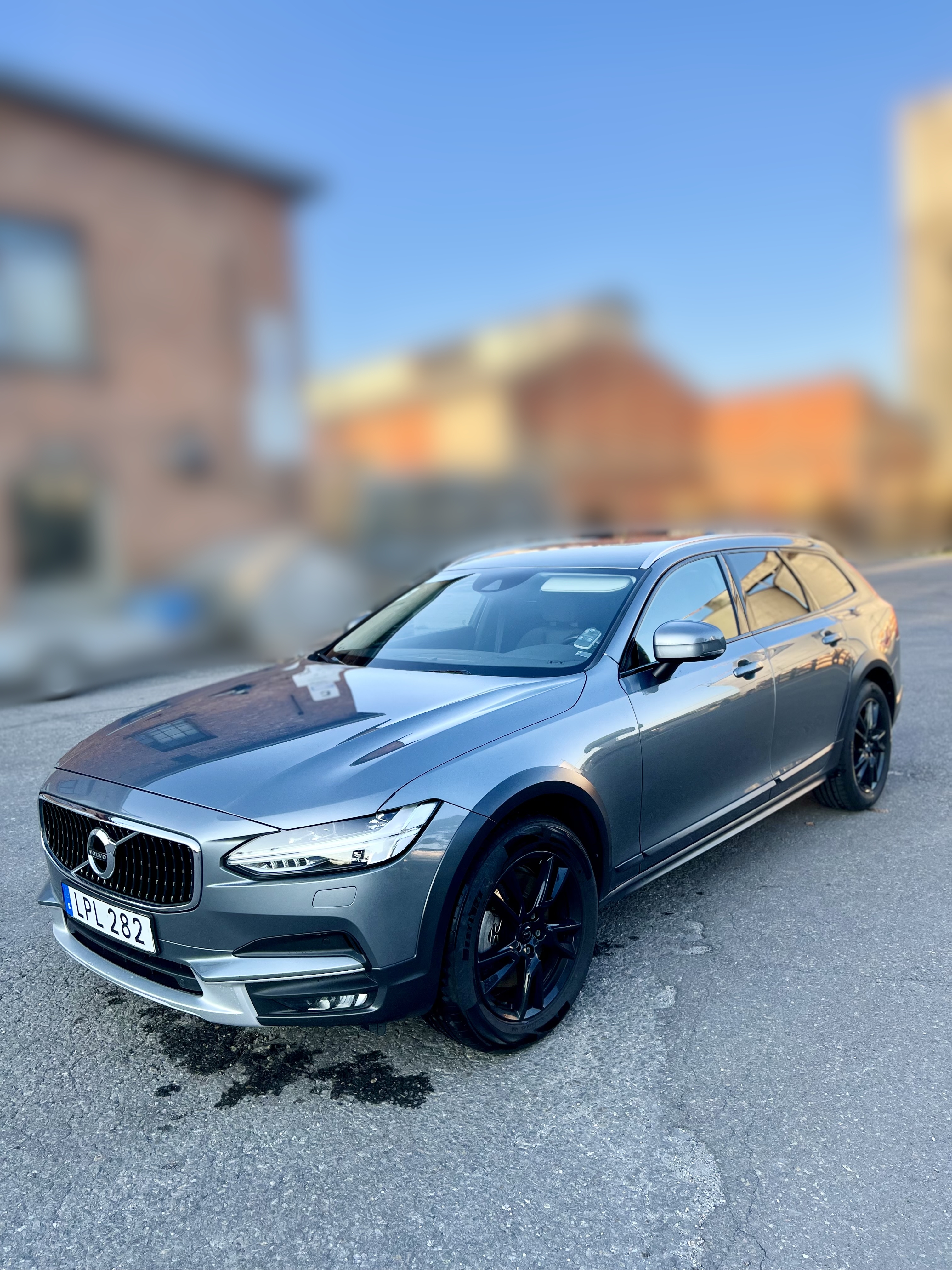Volvo V90 Cross Country D4 2018, bild 2/3