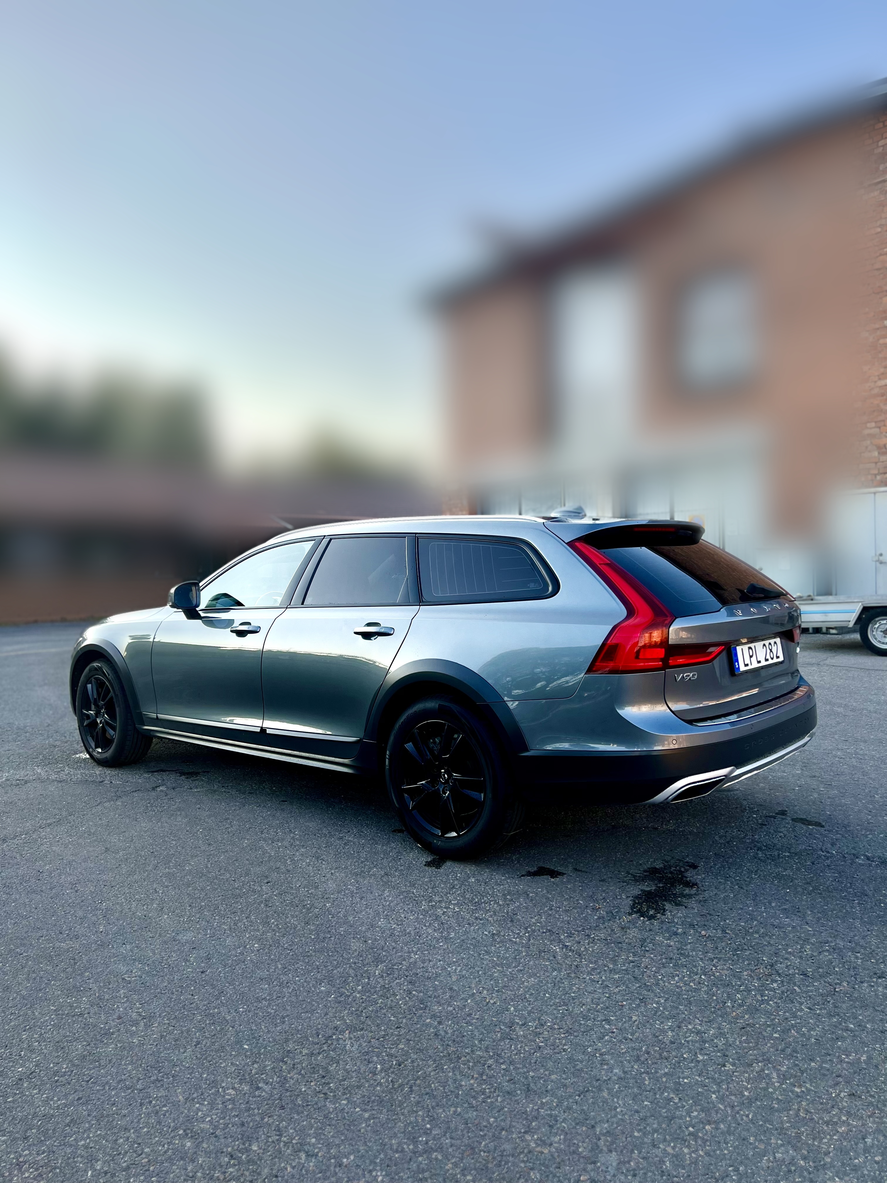 Volvo V90 Cross Country D4