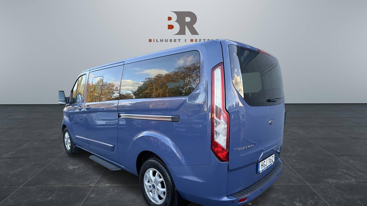 Ford Tourneo Custom 300 2.2 TDCi 2015, kuva 5/10