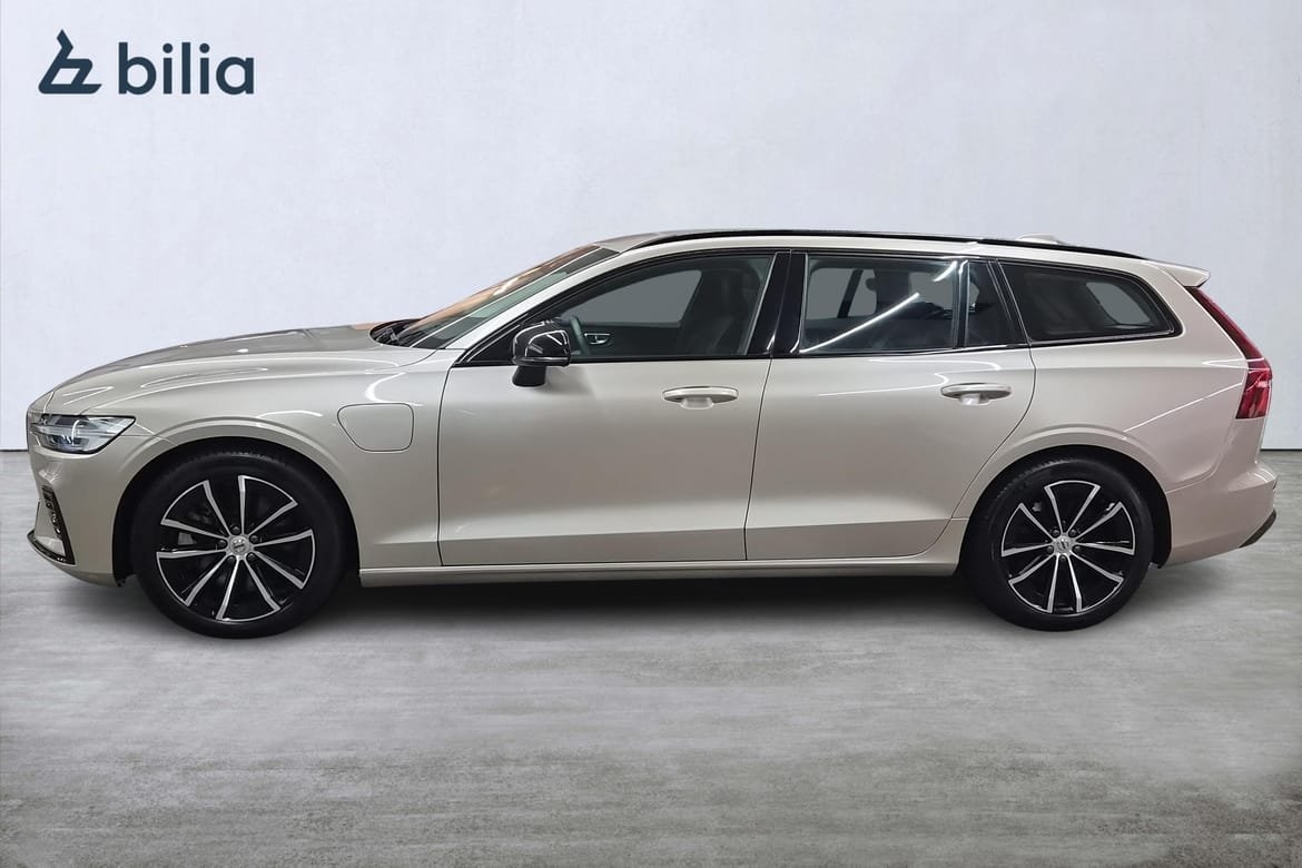 Volvo V60 T6 Plus Dark Edition 2025, photo 7/10