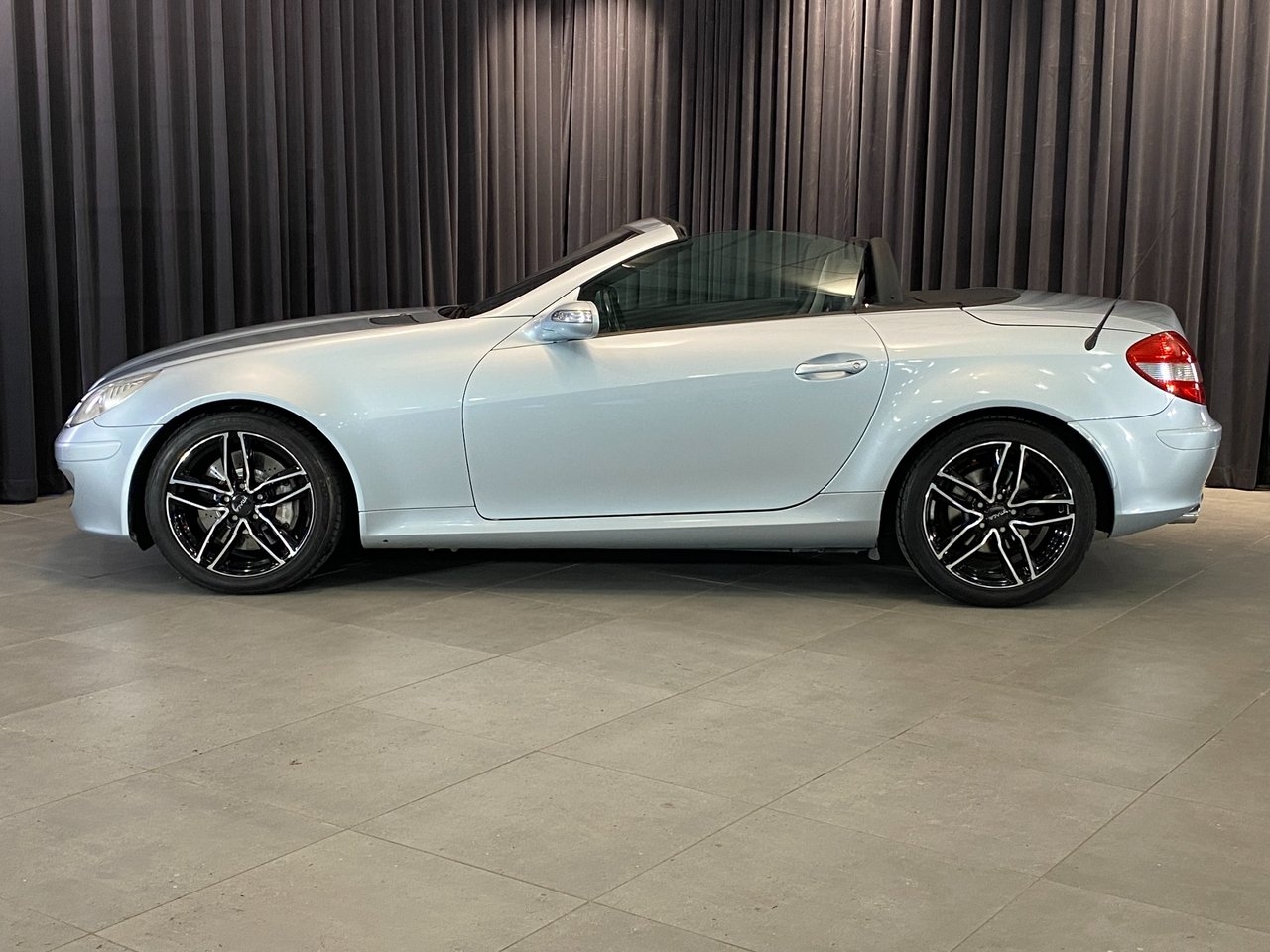 Mercedes-Benz SLK 2005, kuva 3/10