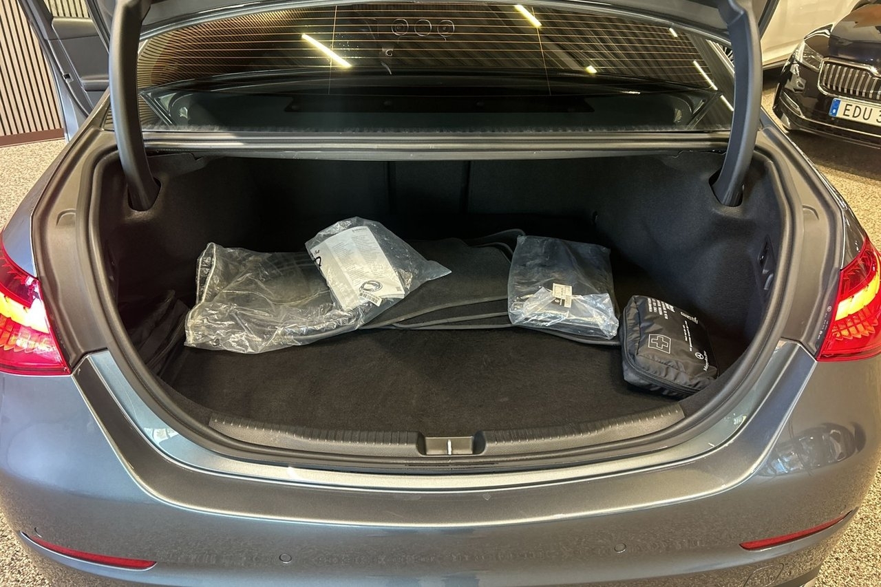 Mercedes-Benz C 300 Avantgarde 2023, bild 5/10