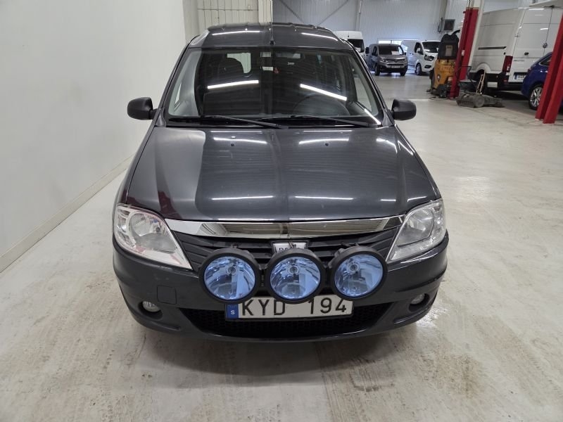 Dacia Logan 2011, kuva 2/10