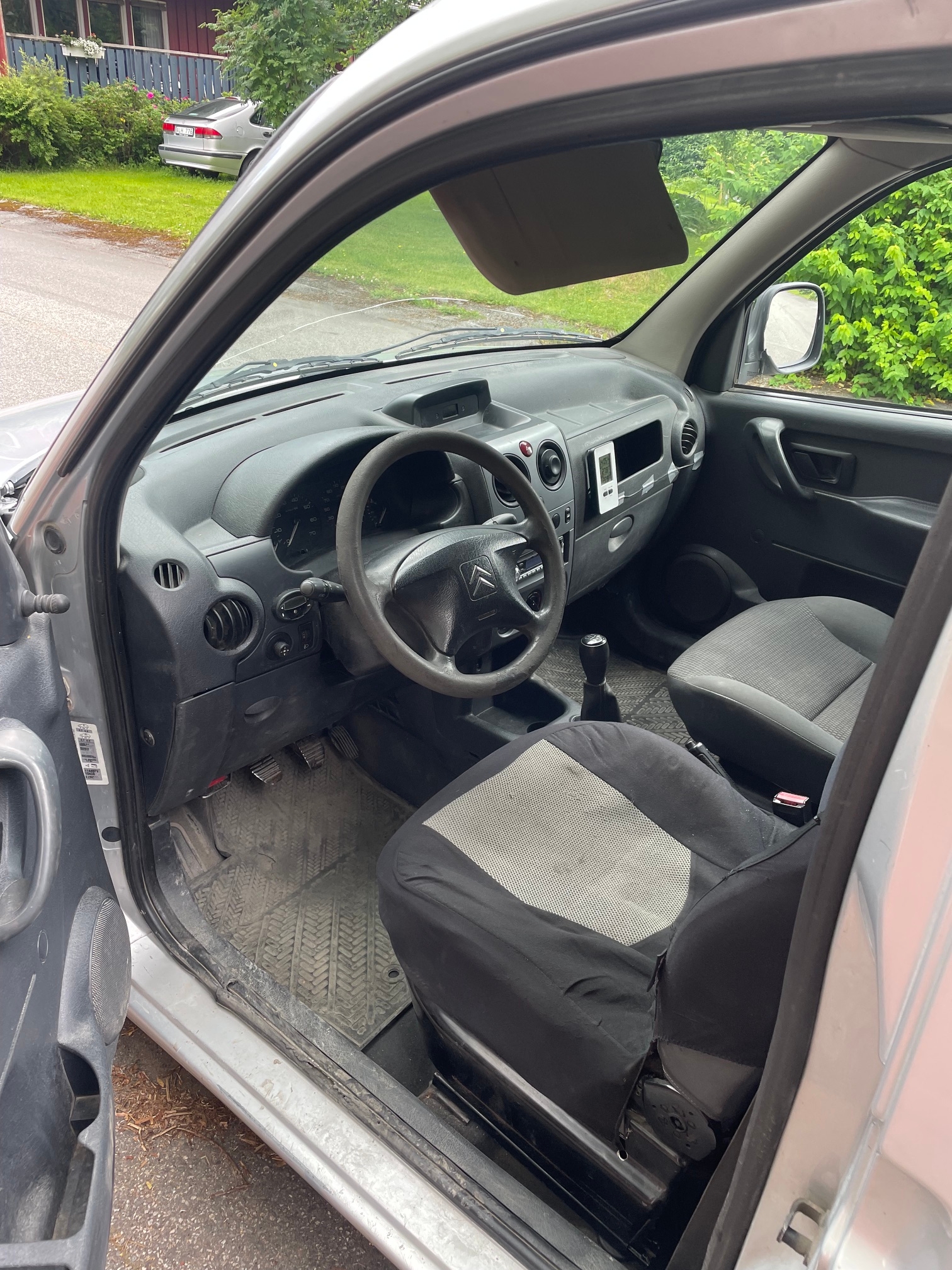 Citroen Berlingo HDi 75 2008, bild 2/4