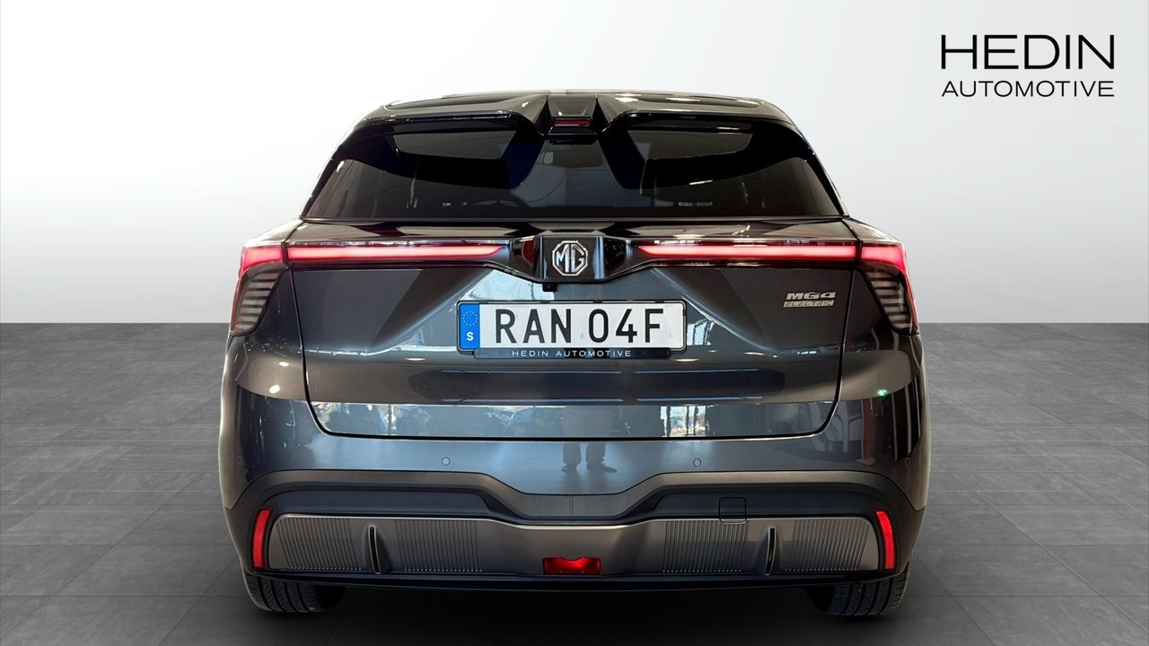 MG MG4 Electric Luxury 2023, photo 7/10