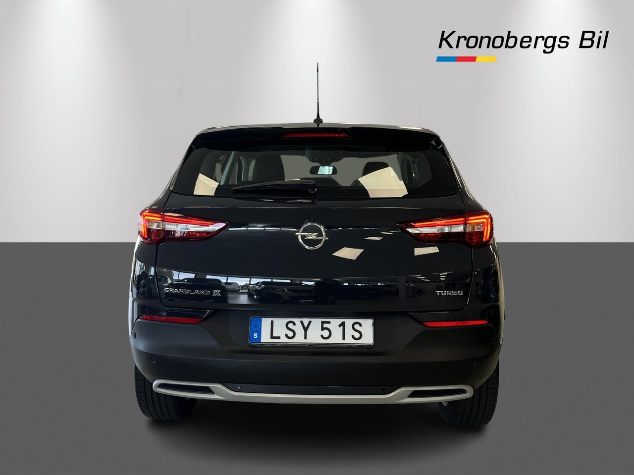 Opel Grandland X 1.6 Turbo Dynamic 2019, bild 5/10