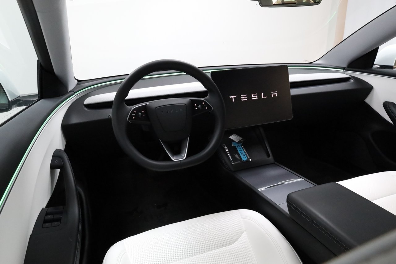 Tesla Model 3 2025, bild 3/10