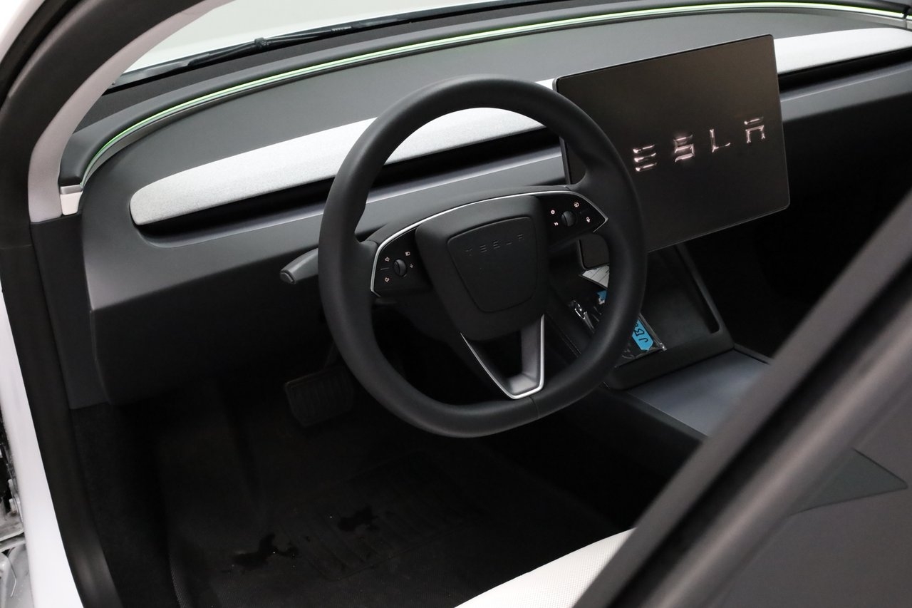 Tesla Model 3 2025, bild 5/10