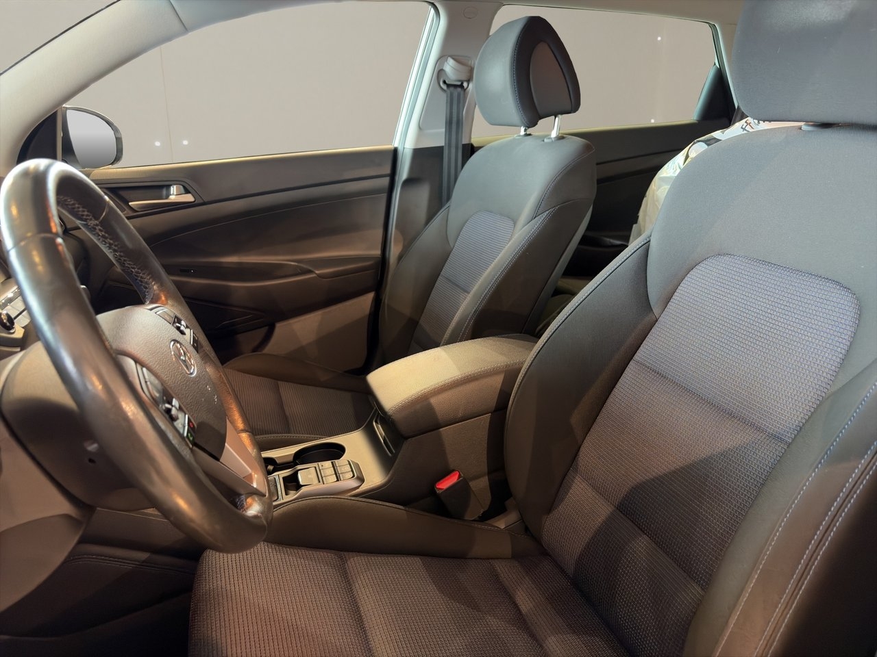 Hyundai Tucson 1.6 Turbo Comfort 2016, kuva 9/10