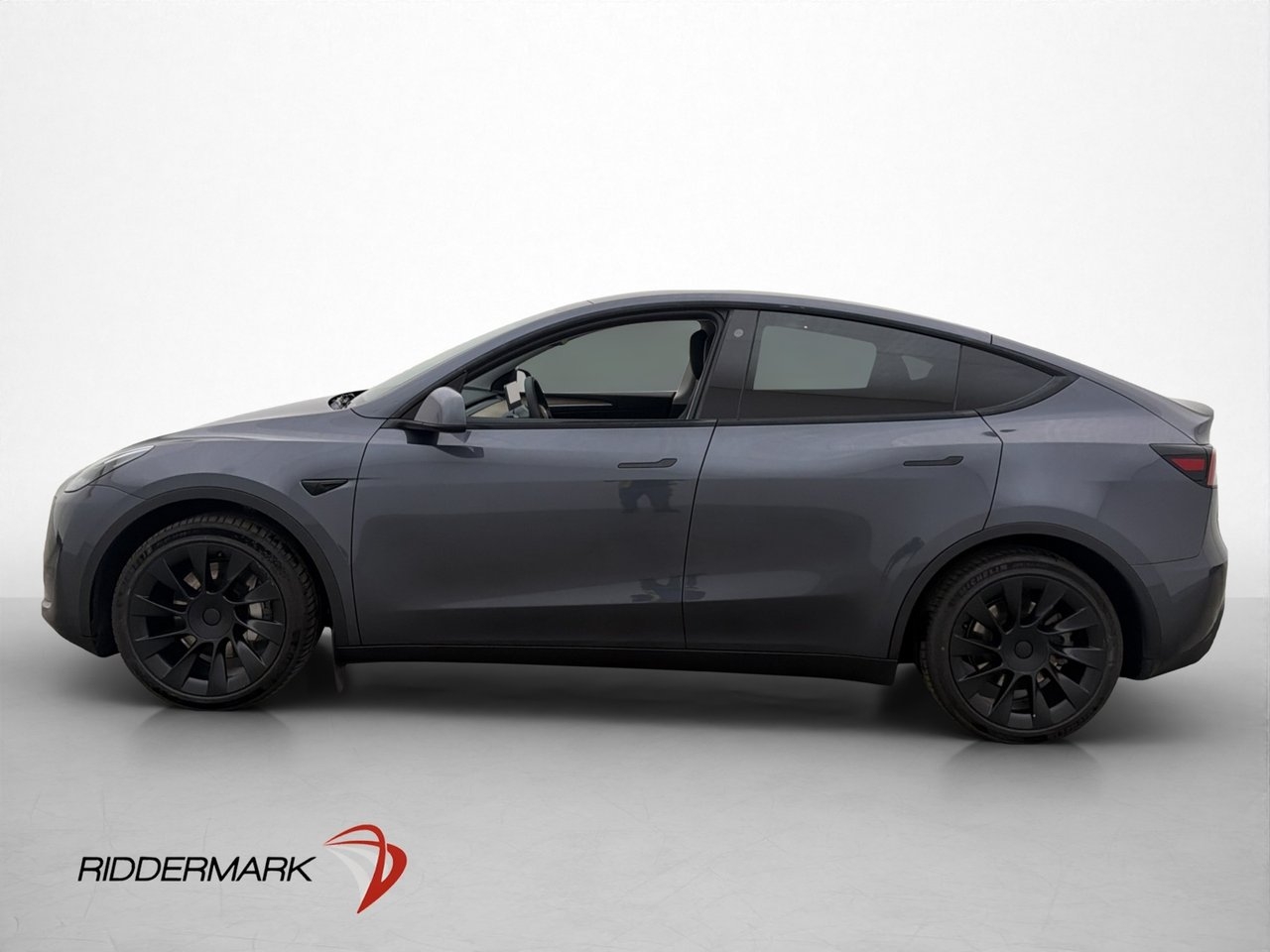 Tesla Model Y 2023, kuva 5/10