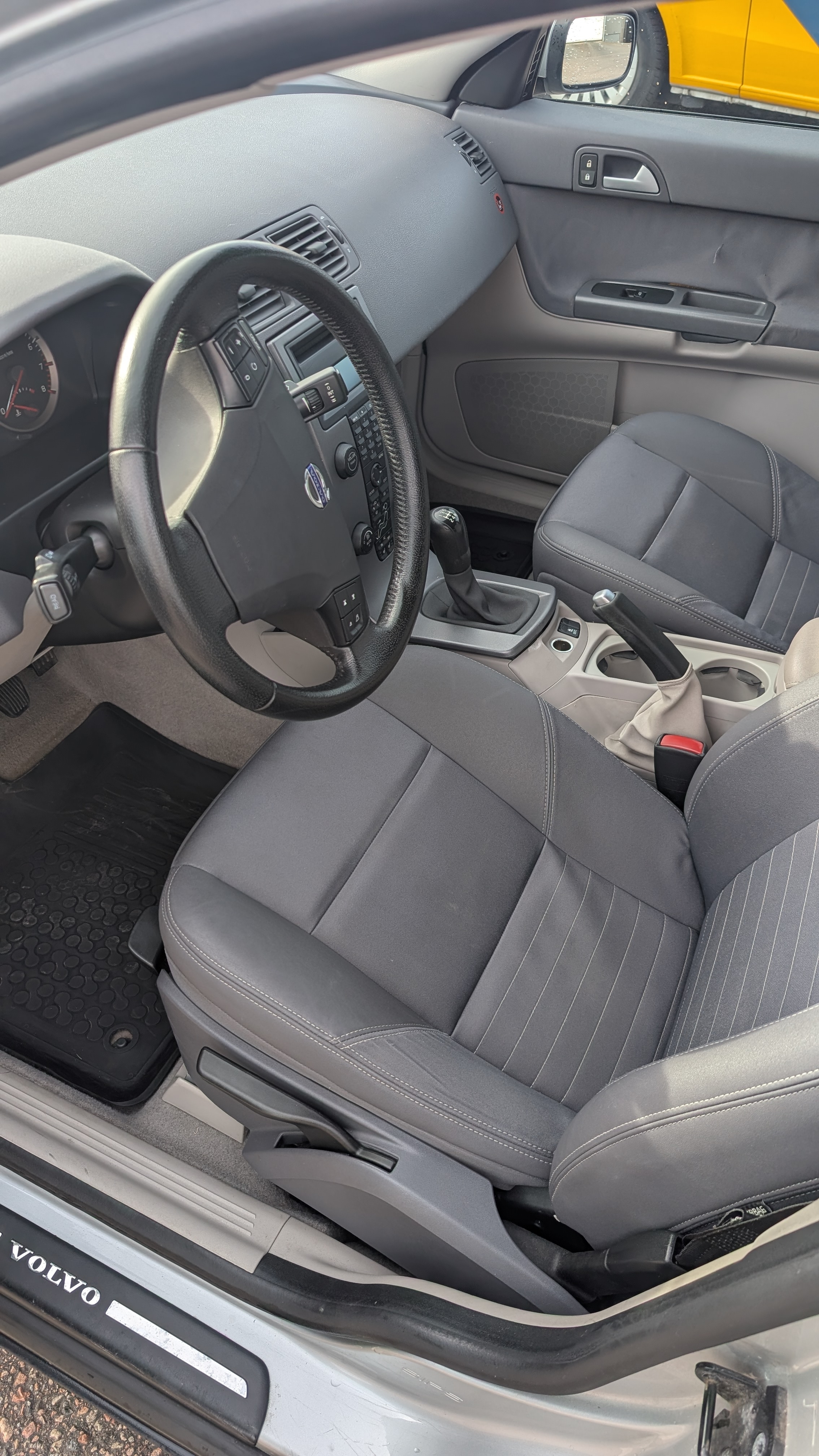 Volvo V50 2.4 2005, kuva 6/9