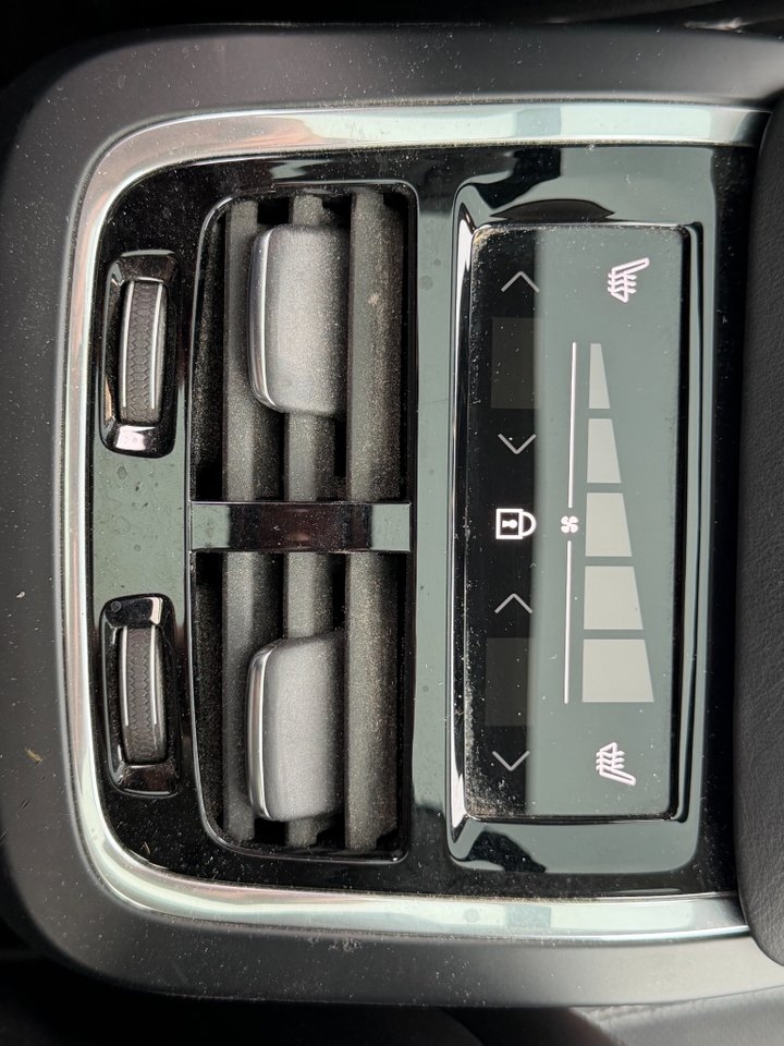 Volvo XC90 T8 Ultimate Dark Edition 2024, bild 7/10