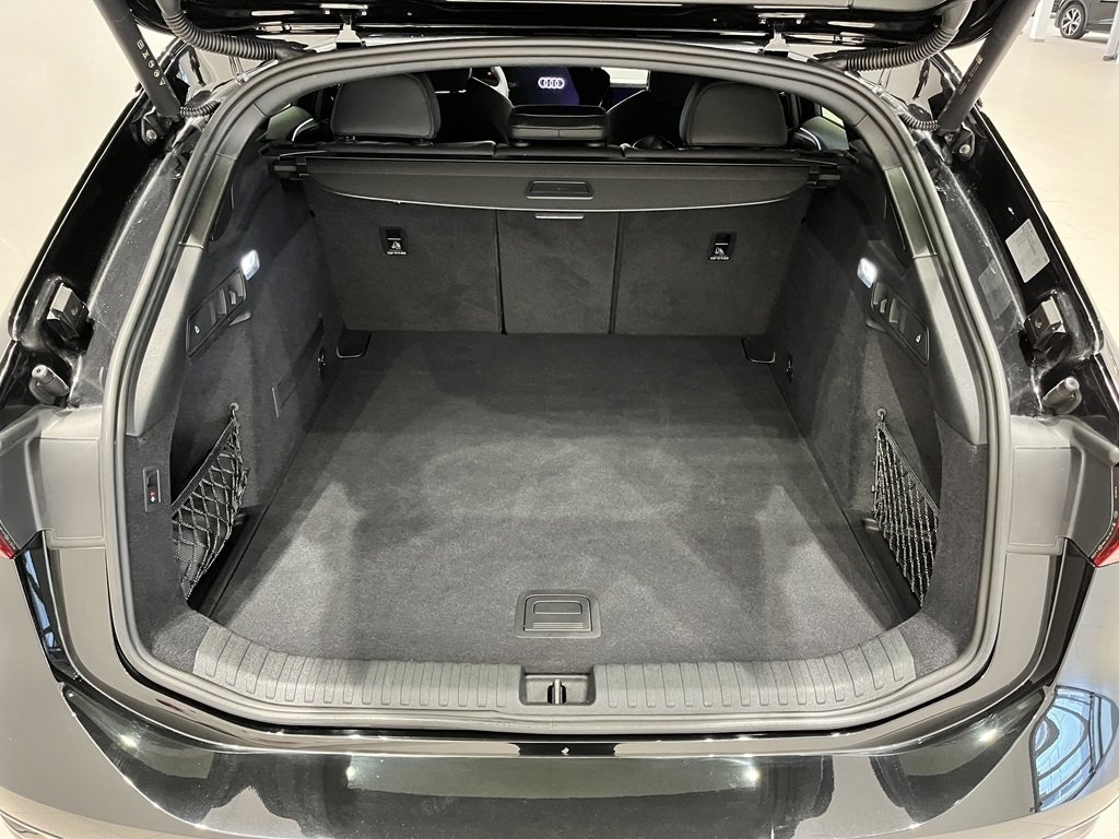 Audi A6 e-tron S line 2025, photo 6/10