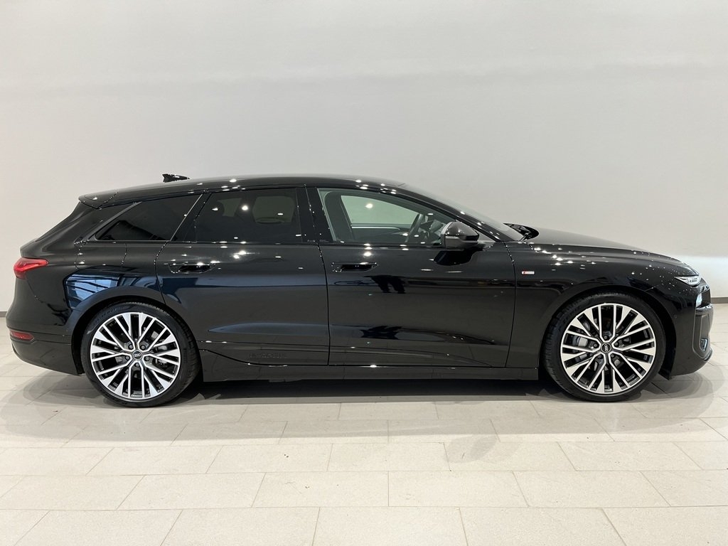 Audi A6 e-tron S line 2025, photo 2/10