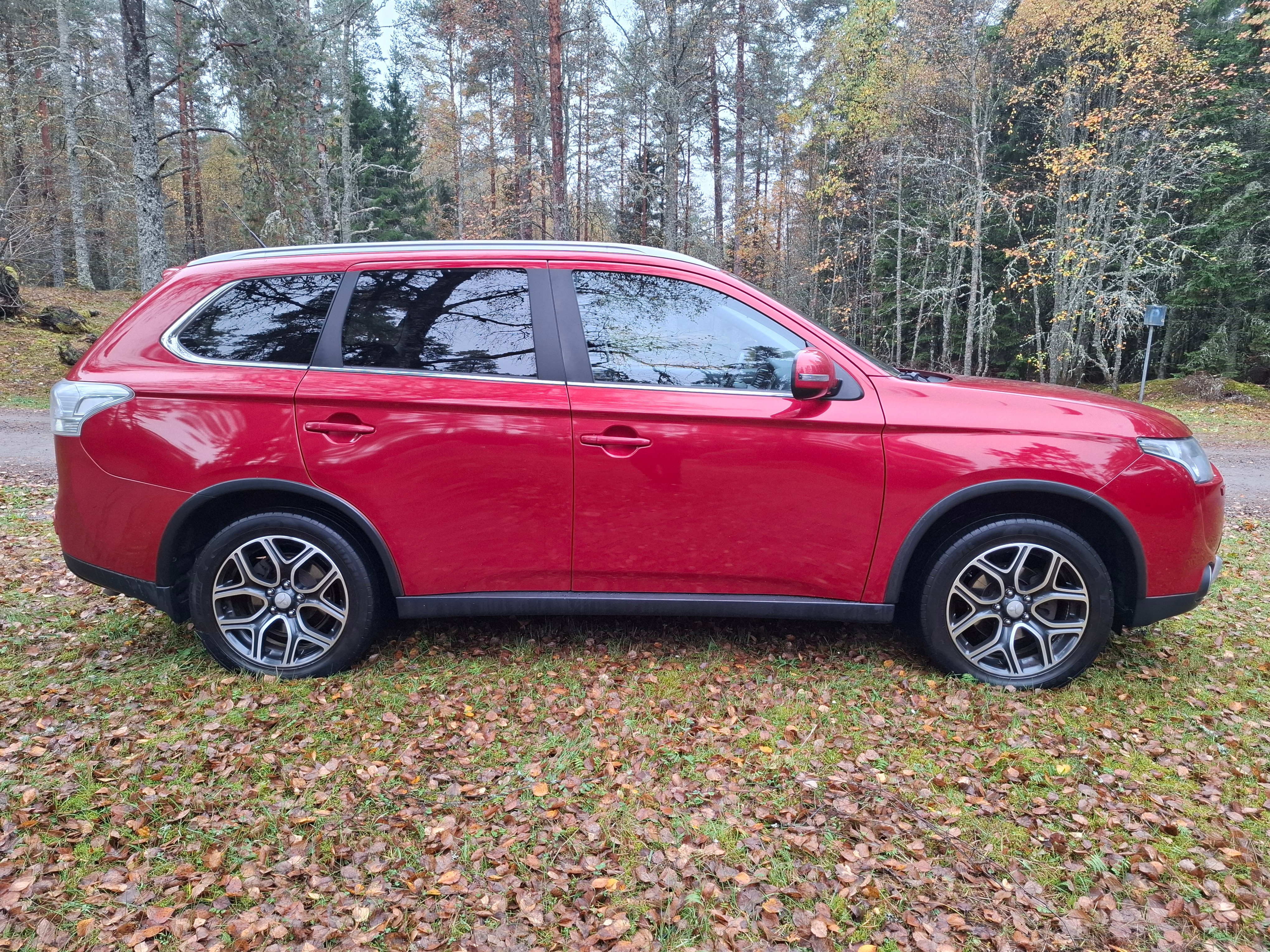 Mitsubishi Outlander 2.2 DI-D 2014, photo 5/10