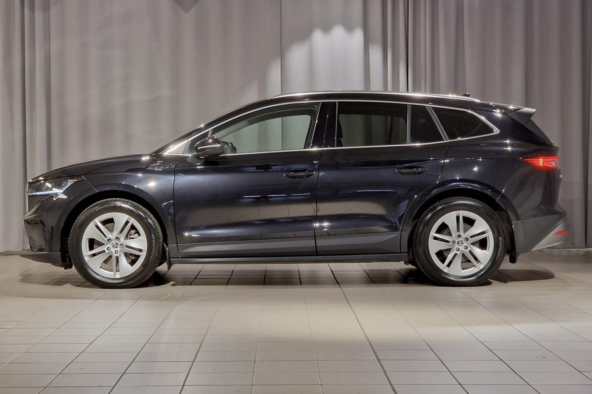 Skoda Enyaq 80x 2023, photo 2/10