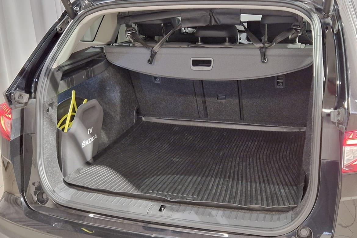 Skoda Enyaq 80x 2023, photo 5/10