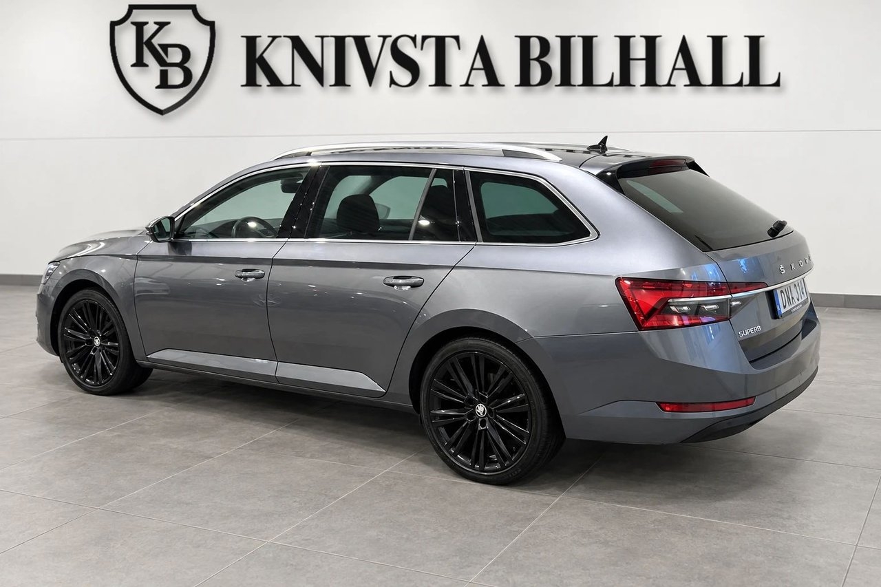 Skoda Superb Style 2023, bild 2/10