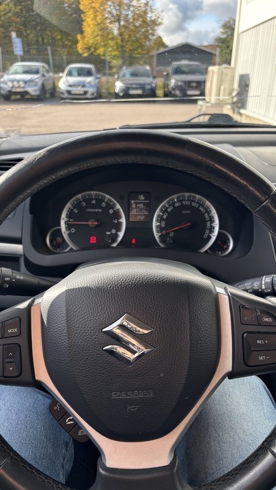 Suzuki Swift 1.2 2010, kuva 7/10