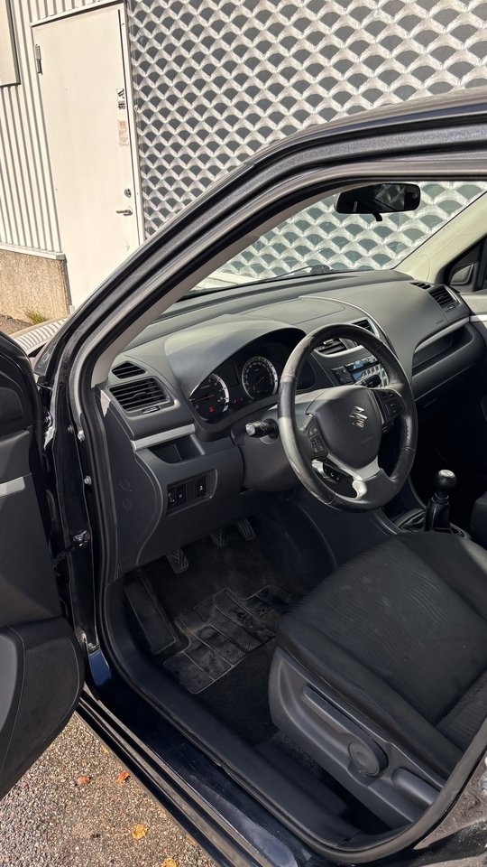Suzuki Swift 1.2 2010, kuva 4/10