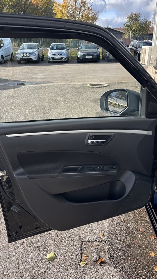 Suzuki Swift 1.2 2010, kuva 3/10