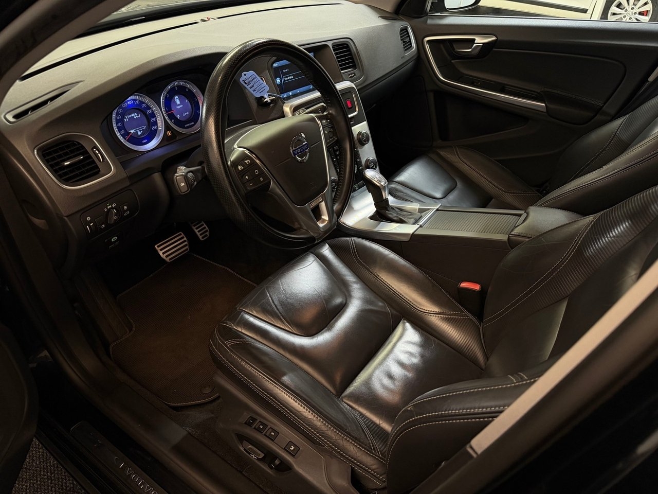 Volvo V60 R Design Business Edition Pro 2013, bild 7/10