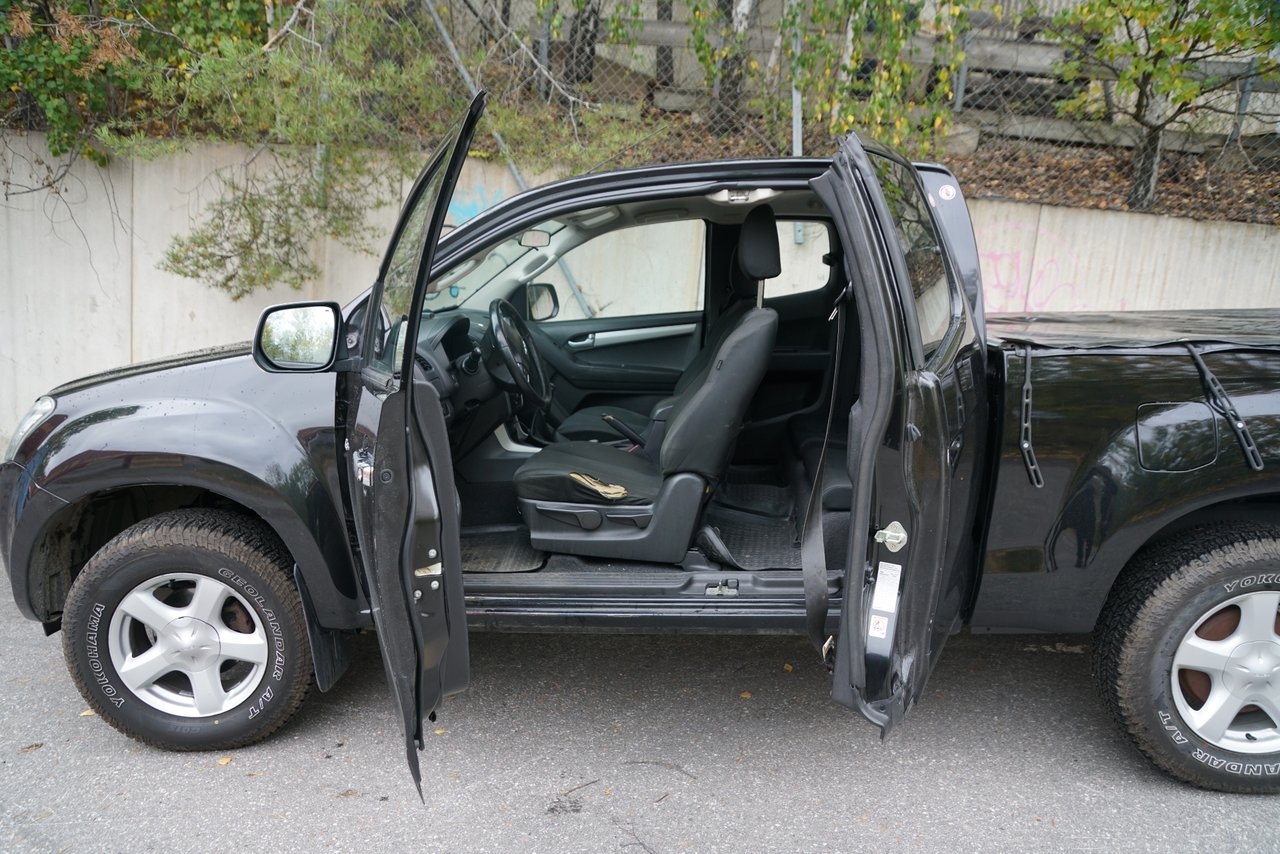 Isuzu D-MAX 2.5 Diesel 2014, bild 6/10
