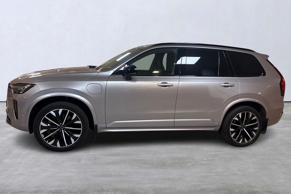 Volvo XC90 T8 Ultra Dark 2026, bild 2/10