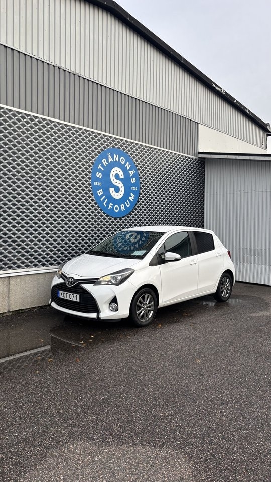 Toyota Yaris 1.33 Active 2015, bild 2/10