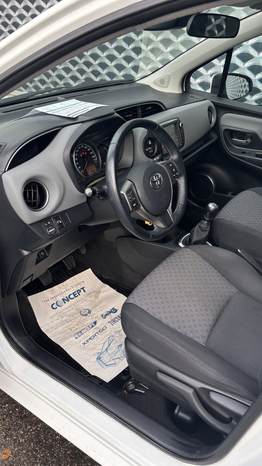 Toyota Yaris 1.33 Active 2015, bild 4/10