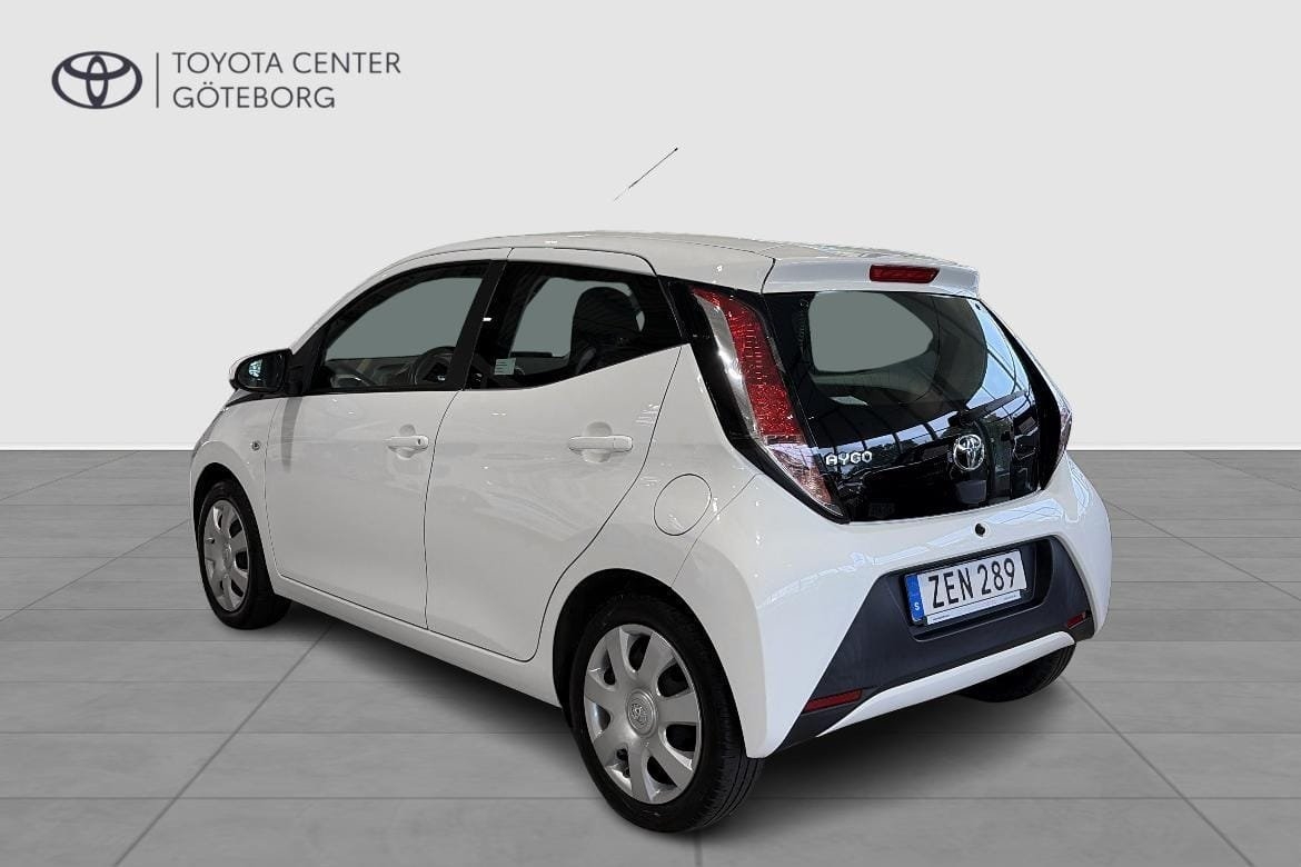 Toyota Aygo X-Play 2018, bild 4/10