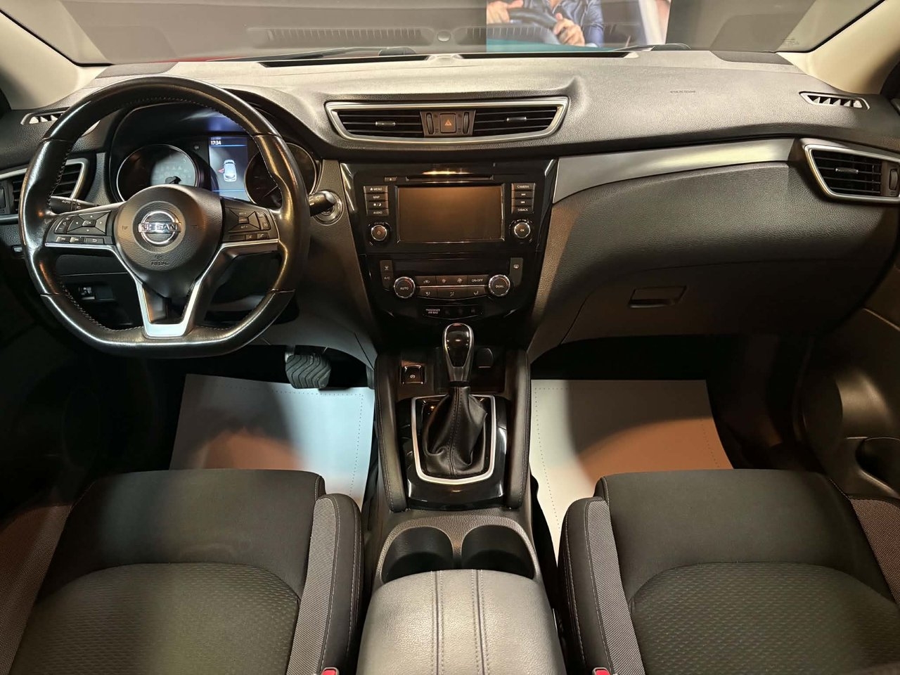 Nissan Qashqai 1.3 DIG-T N-CONNECTA 2020, bild 6/10