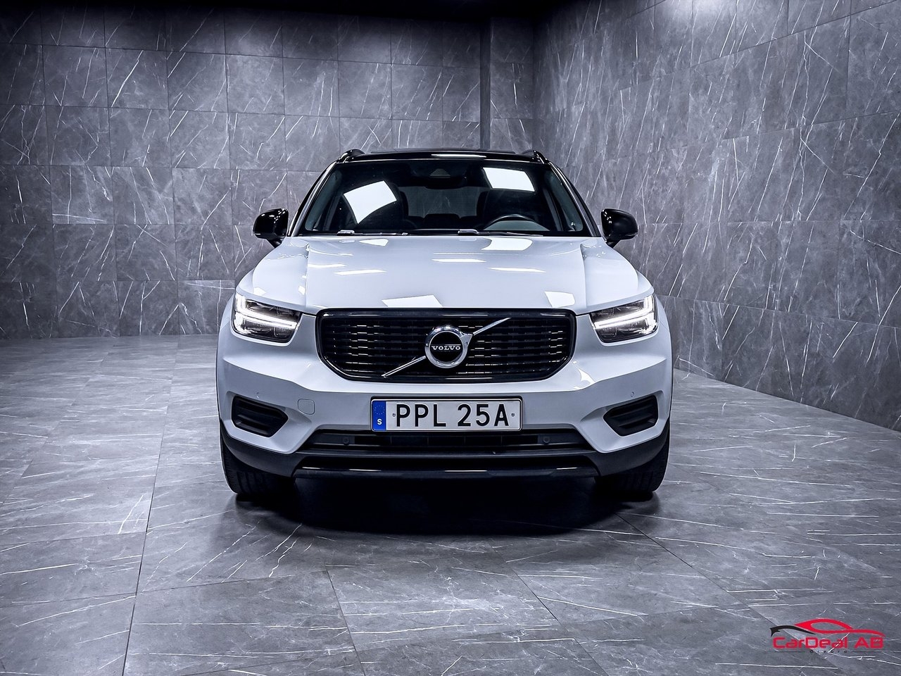 Volvo XC40 T3 R Design 2020, bild 2/10
