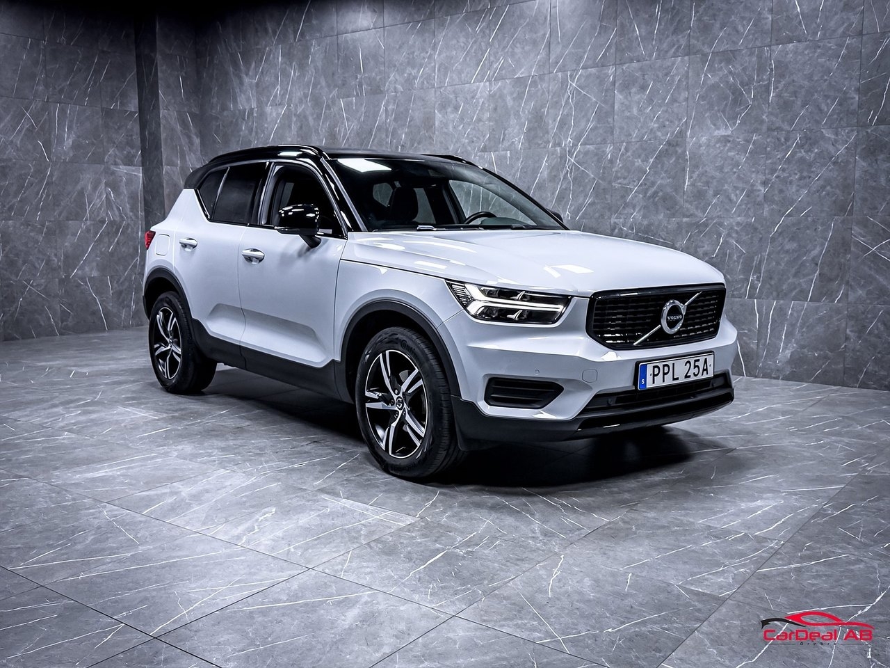Volvo XC40 T3 R Design 2020, kuva 9/10