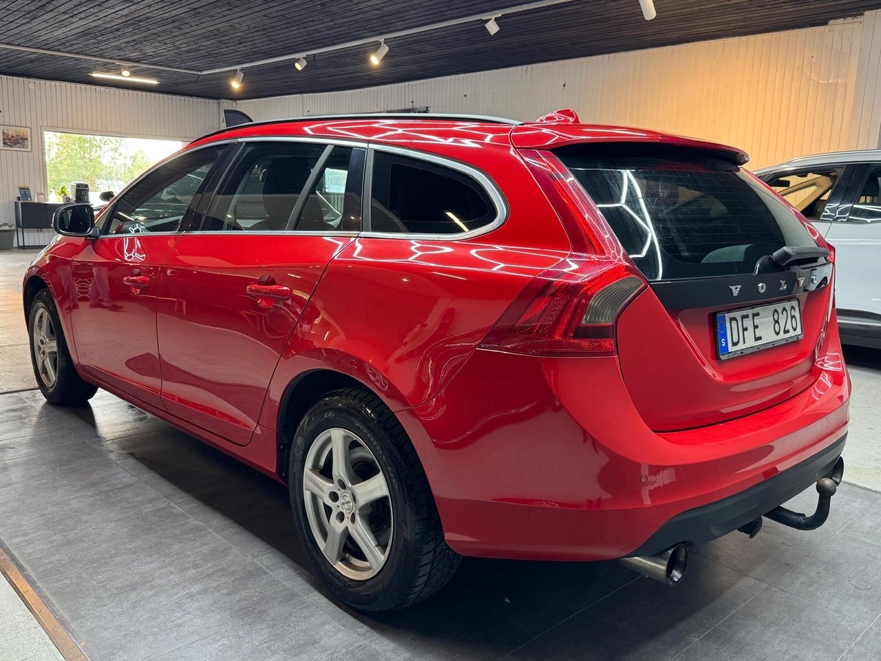 Volvo V60 T3 Momentum 2012, bild 4/10