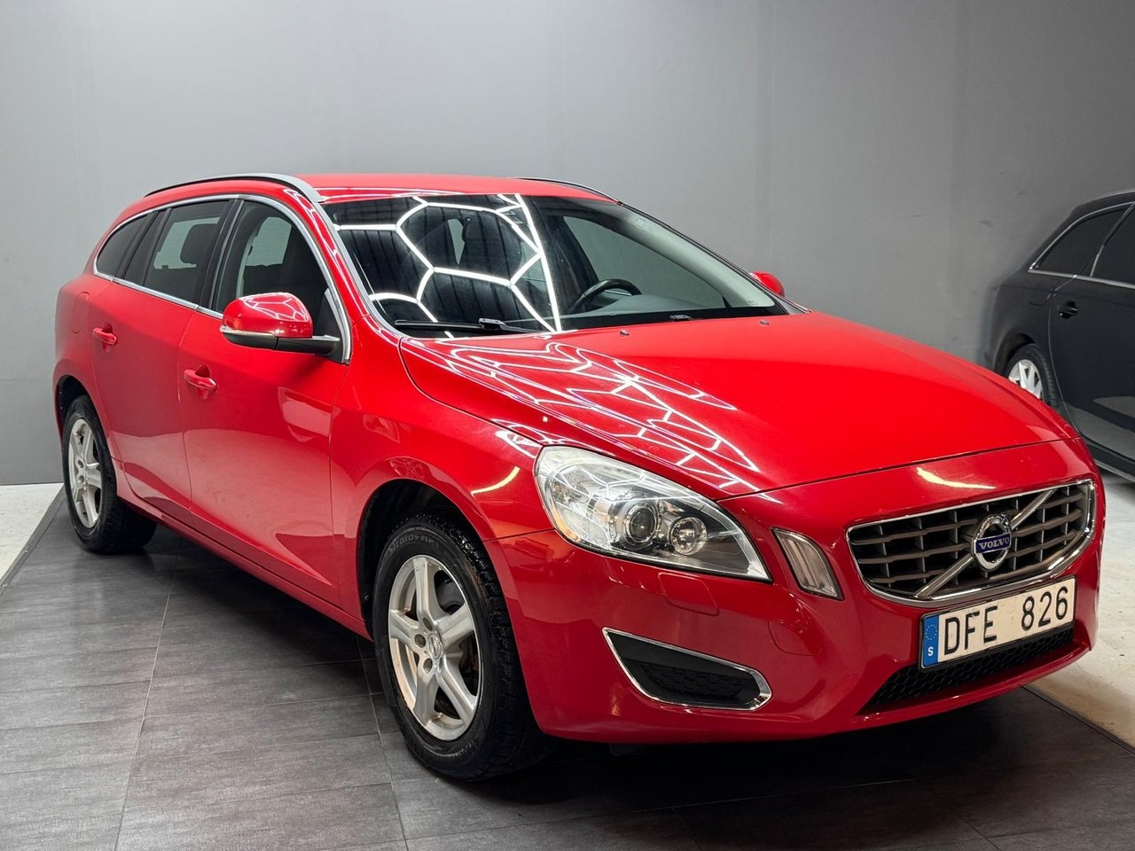 Volvo V60 T3 Momentum 2012, bild 2/10