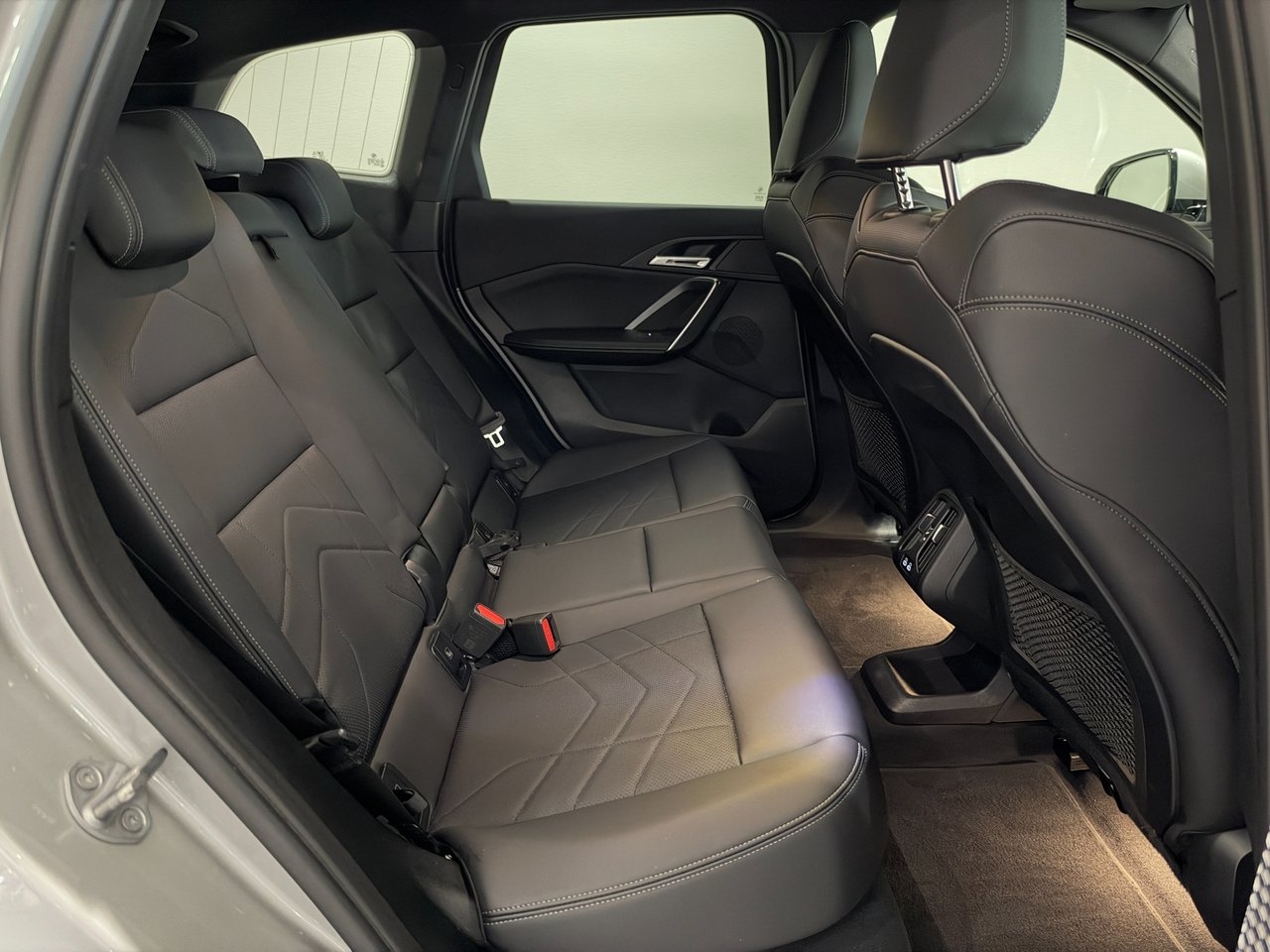 BMW iX1 M Sport 2024, bild 7/10