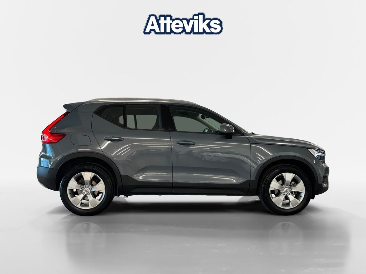 Volvo XC40 T3 Momentum 2020, bild 2/10