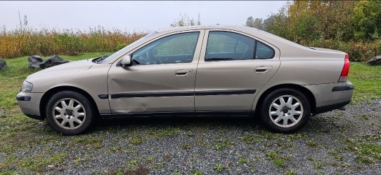 Volvo S60 2.4 2002, kuva 4/6