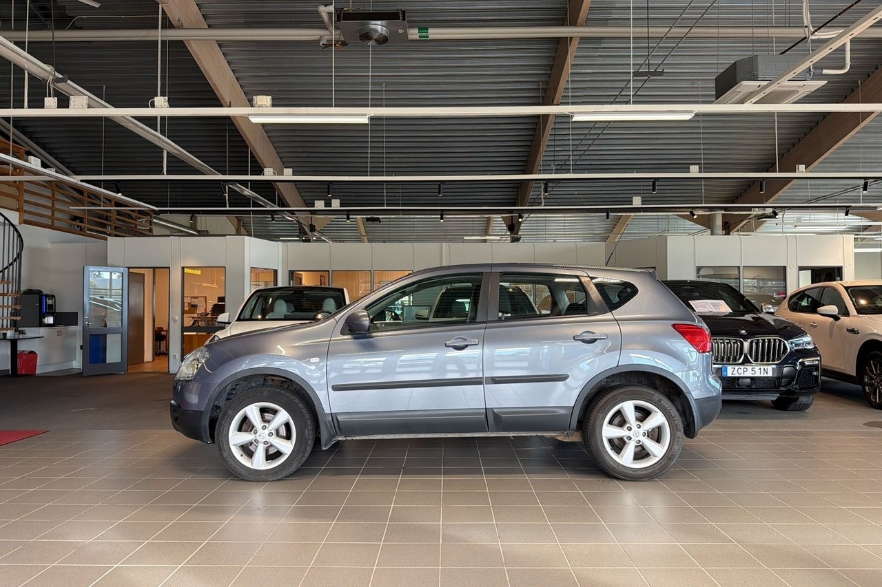 Nissan Qashqai 2.0 2009, bild 2/10