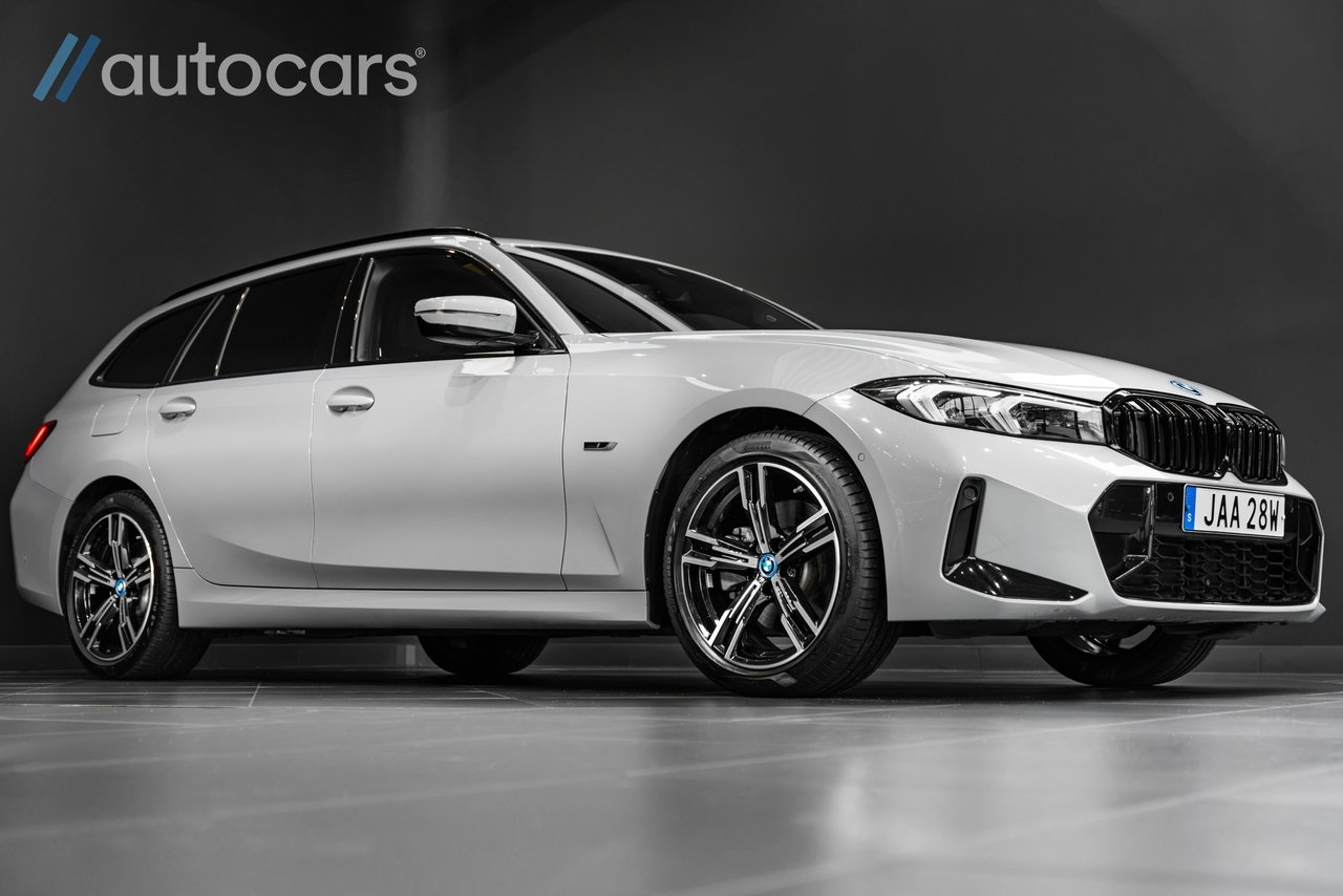 BMW 330e