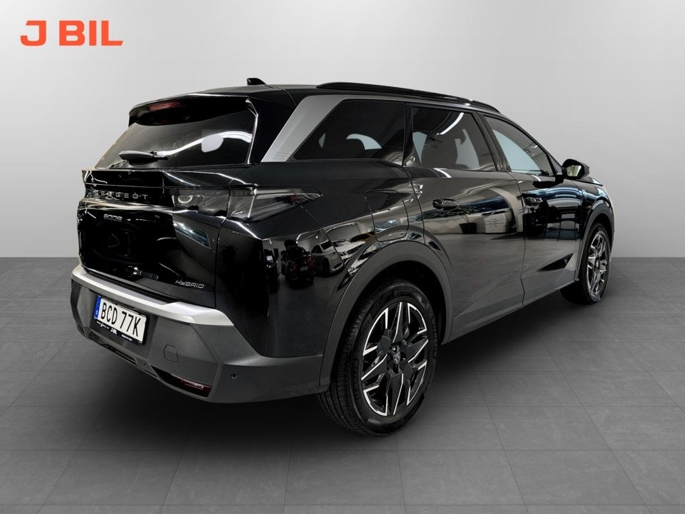 Peugeot 5008 1.2 Hybrid 145 GT 2025, photo 3/10