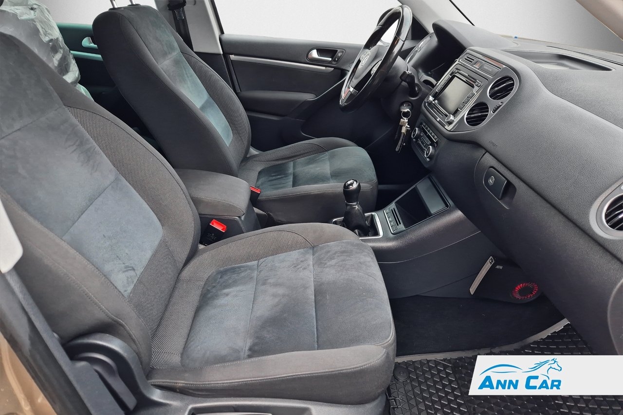 Volkswagen Tiguan 1.4 TSI Sport & Style 2012, bild 6/9