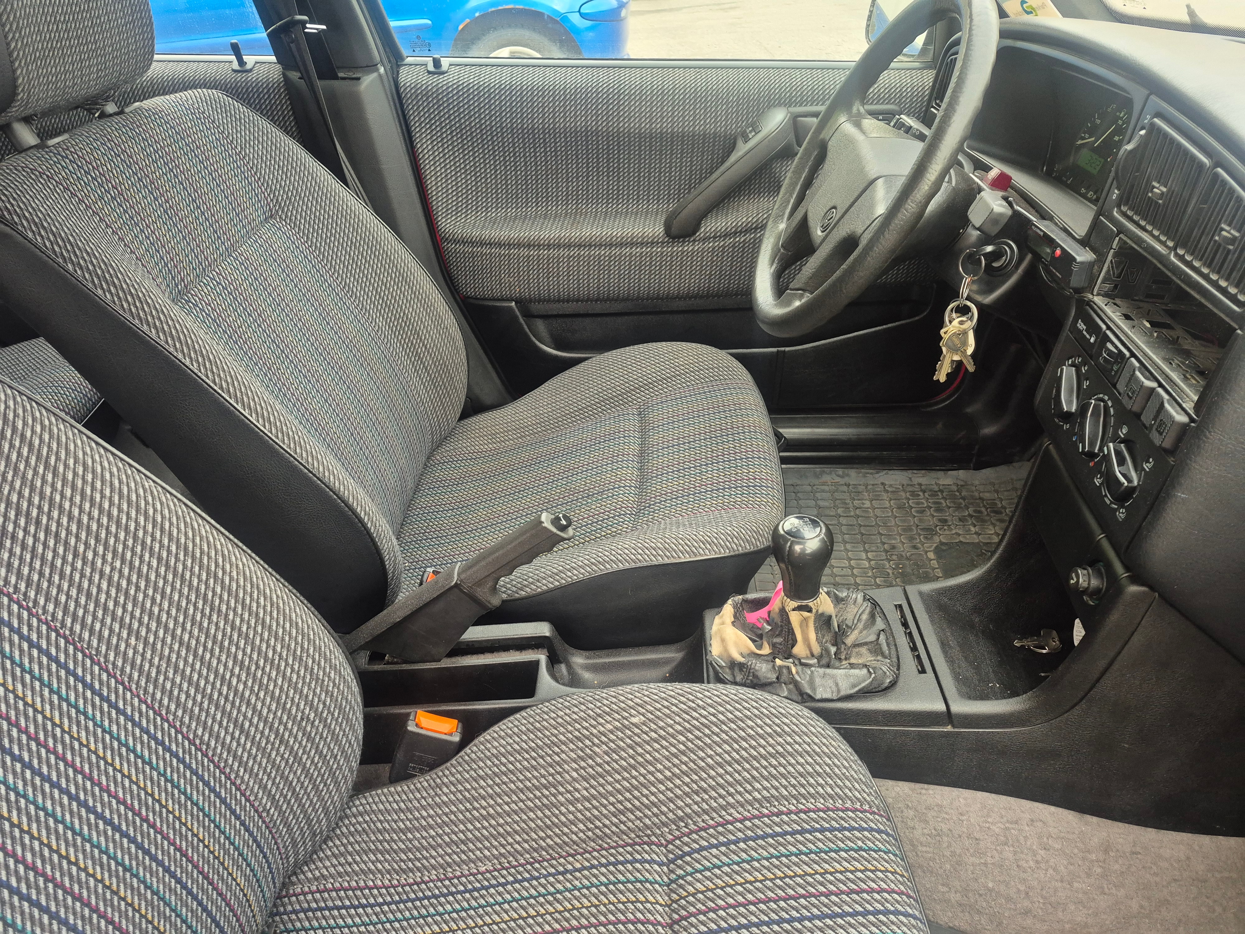 Volkswagen Passat 1.8 1992, bild 4/6