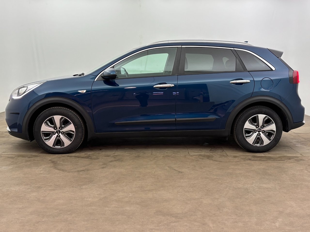 Kia Niro 1.6 GDI Hybrid Advance Plus 2017, bild 3/10