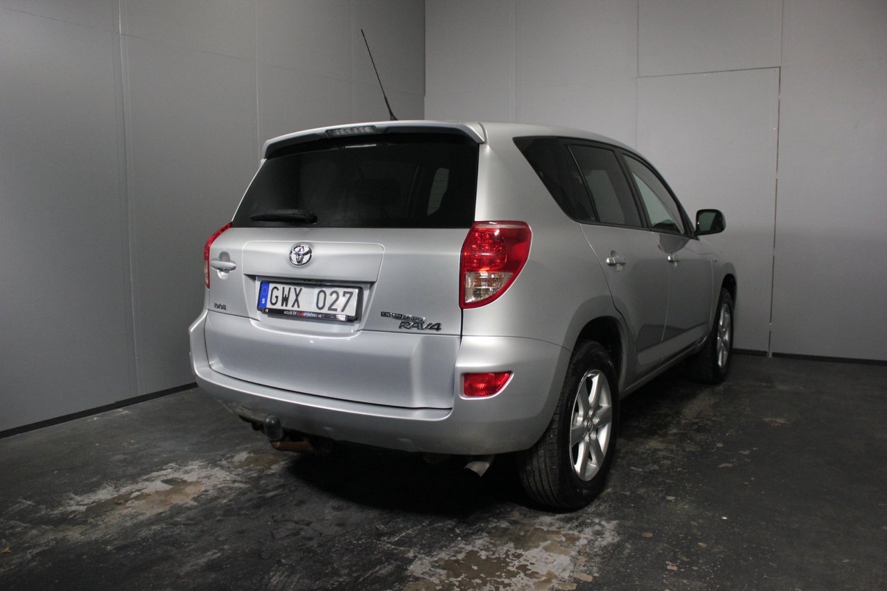 Toyota RAV4 2.0 2008, photo 4/10