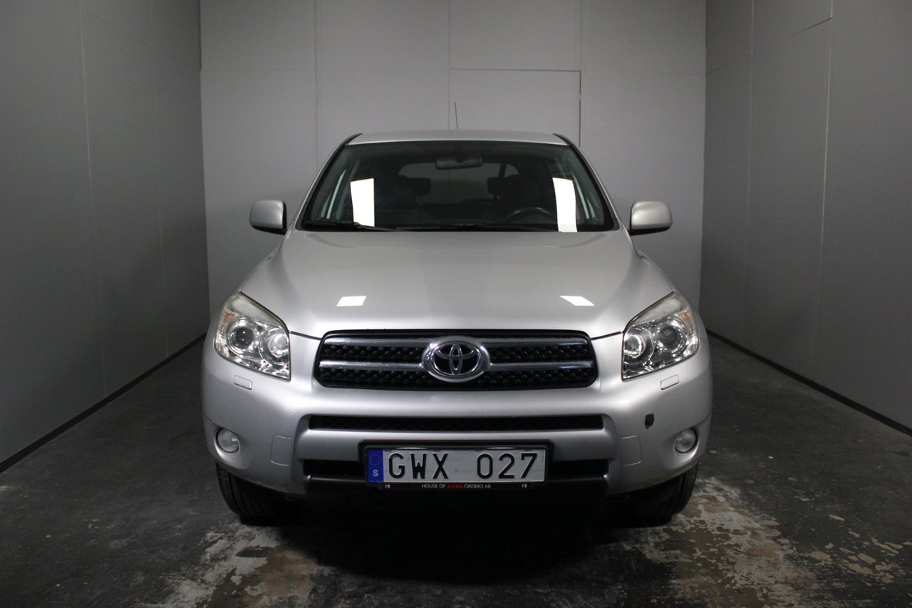 Toyota RAV4 2.0 2008, photo 5/10